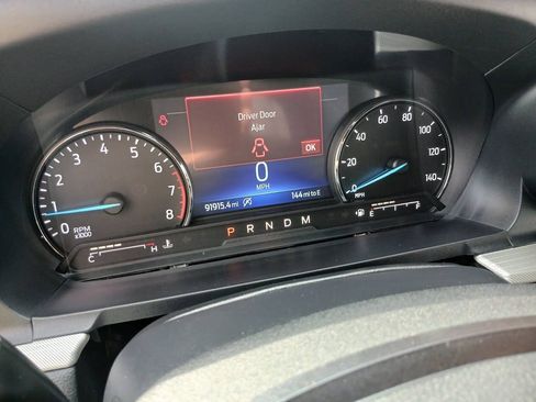 Used 2020 Ford Explorer XLT w/ Equipment Group 202A AWD/4WD image 4