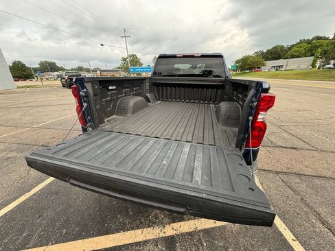 Certified 2023 Chevrolet Silverado 1500 LT AWD/4WD image 5