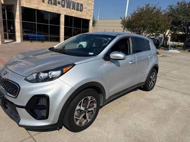 Used 2021 Kia Sportage LX FWD image 2