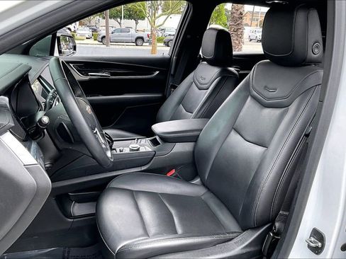 Certified 2024 Cadillac XT5 Premium Luxury FWD image 10
