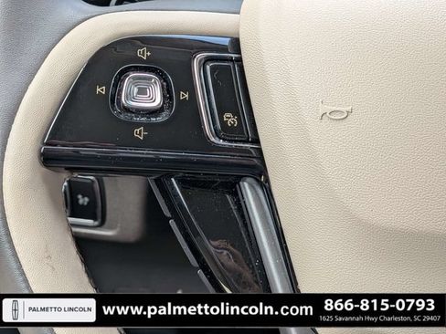 Used 2023 Lincoln Corsair FWD image 27