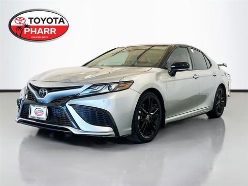 Used 2024 Toyota Camry XSE w/ Navigation Package FWD image 1