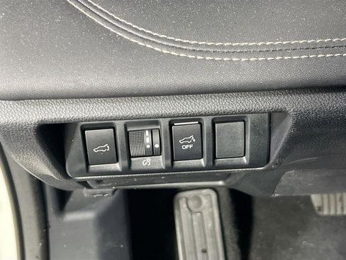 Used 2022 Subaru Outback Limited AWD/4WD image 10