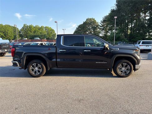 Used 2025 GMC Sierra 1500 SLT AWD/4WD image 4