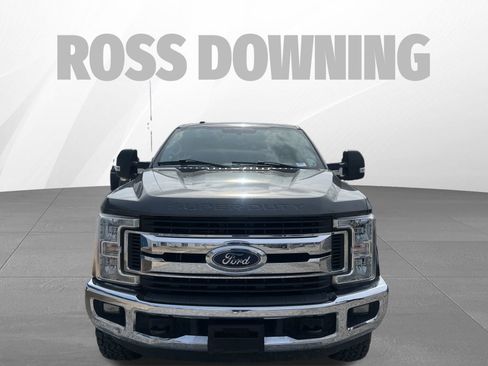 Used 2019 Ford F250 XLT w/ XLT Value Package image 2