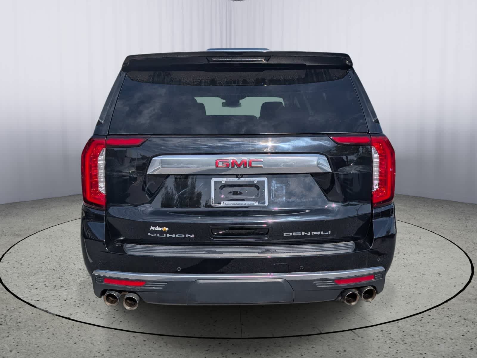 Used 2023 GMC Yukon XL Denali AWD/4WD image 4
