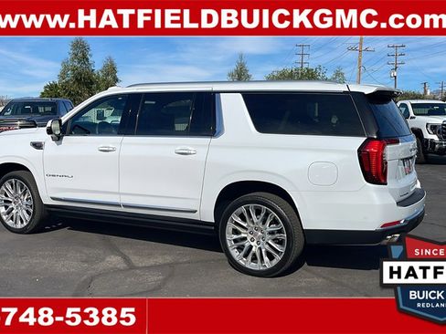 New 2026 GMC Yukon XL Denali w/ Denali Reserve Package image 3