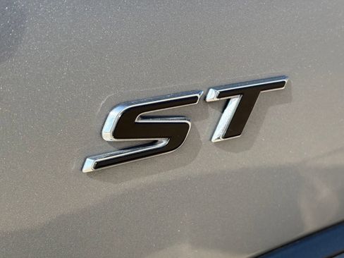 Certified 2025 Buick Envision Sport Touring AWD/4WD image 11