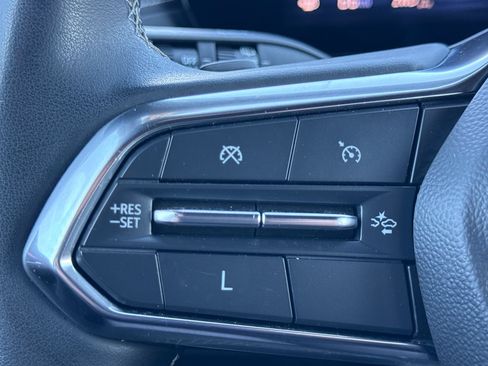 Used 2024 Chevrolet Traverse Z71 AWD/4WD image 31