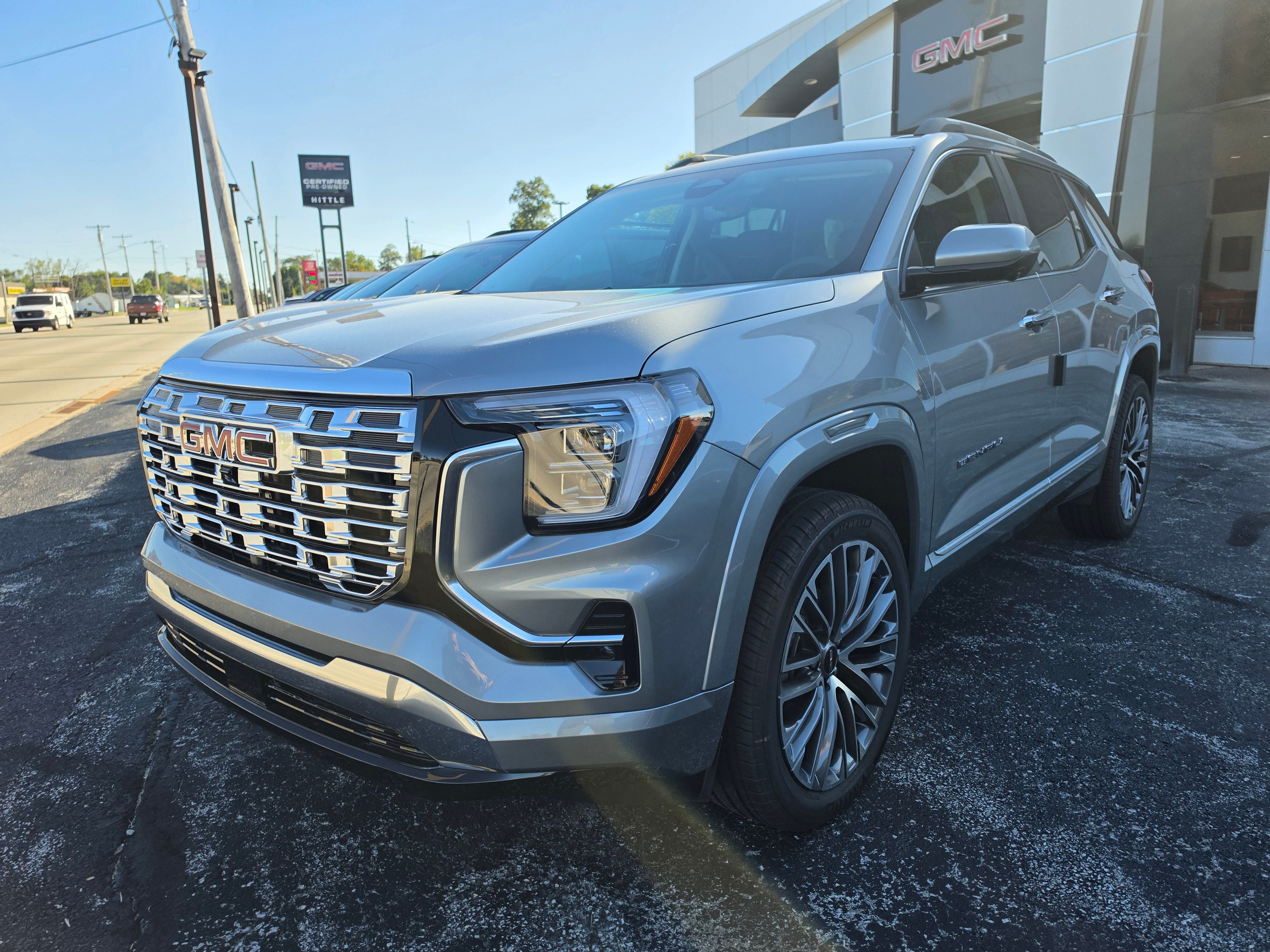 New 2027 GMC Terrain Denali AWD/4WD image 1