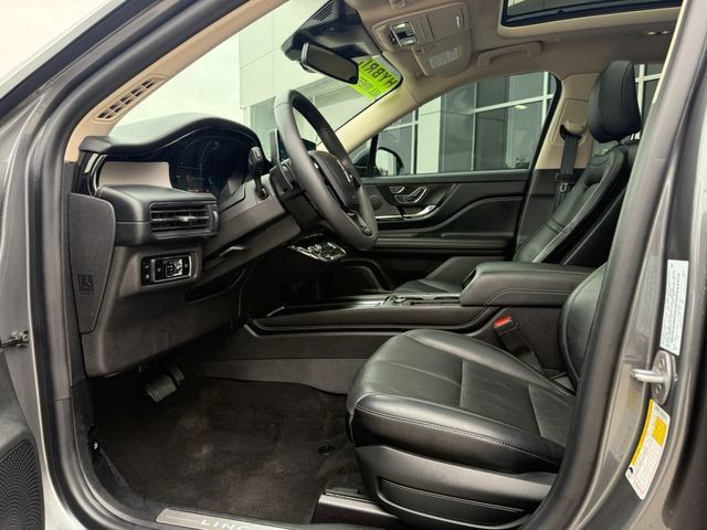 Used 2024 Lincoln Corsair Grand Touring w/ Rear Removable Package Tray AWD/4WD image 15