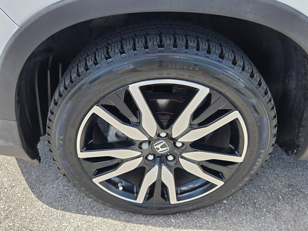 Used 2021 Honda Pilot Touring image 9