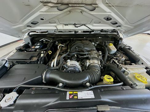 Used 2012 Jeep Wrangler Sport AWD/4WD image 29