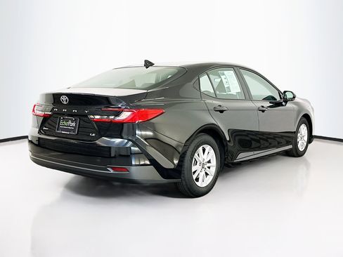 Used 2025 Toyota Camry LE image 9