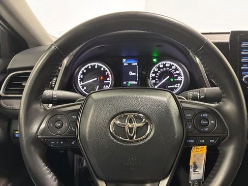 Used 2024 Toyota Camry SE image 27