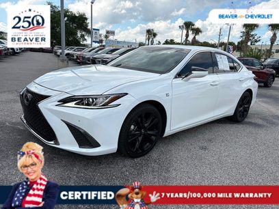 Used 2022 Lexus ES 350 F Sport w/ Accessory Package 2