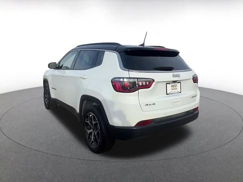 Used 2025 Jeep Compass Limited image 11