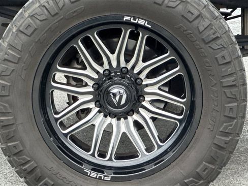 Used 2022 Ford F250 Lariat w/ FX4 Off-Road Package image 23