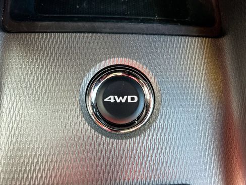 Used 2024 Mitsubishi Outlander Sport ES AWD/4WD image 30