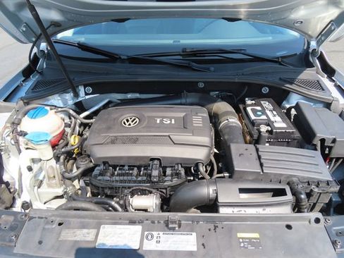 Used 2015 Volkswagen Passat 1.8T Limited Edition FWD image 40