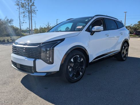 Used 2026 Kia Sportage SX image 9