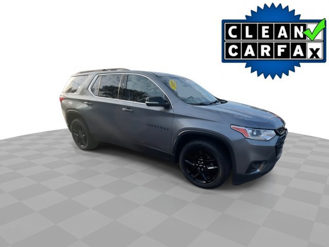Used 2020 Chevrolet Traverse LT w/ LPO, Blackout Package AWD/4WD image 2