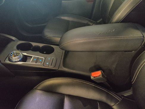 Used 2020 Ford Escape SEL FWD image 26