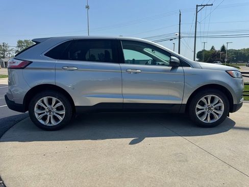 Used 2024 Ford Edge Titanium AWD/4WD image 8