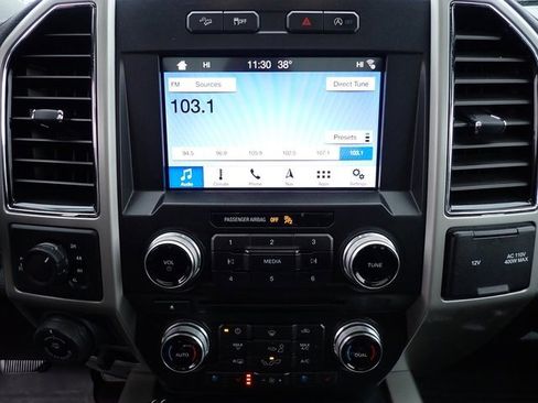 Used 2018 Ford F150 Lariat w/ Equipment Group 502A Luxury image 28