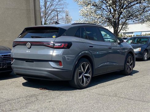 Used 2023 Volkswagen ID.4 Pro S image 2