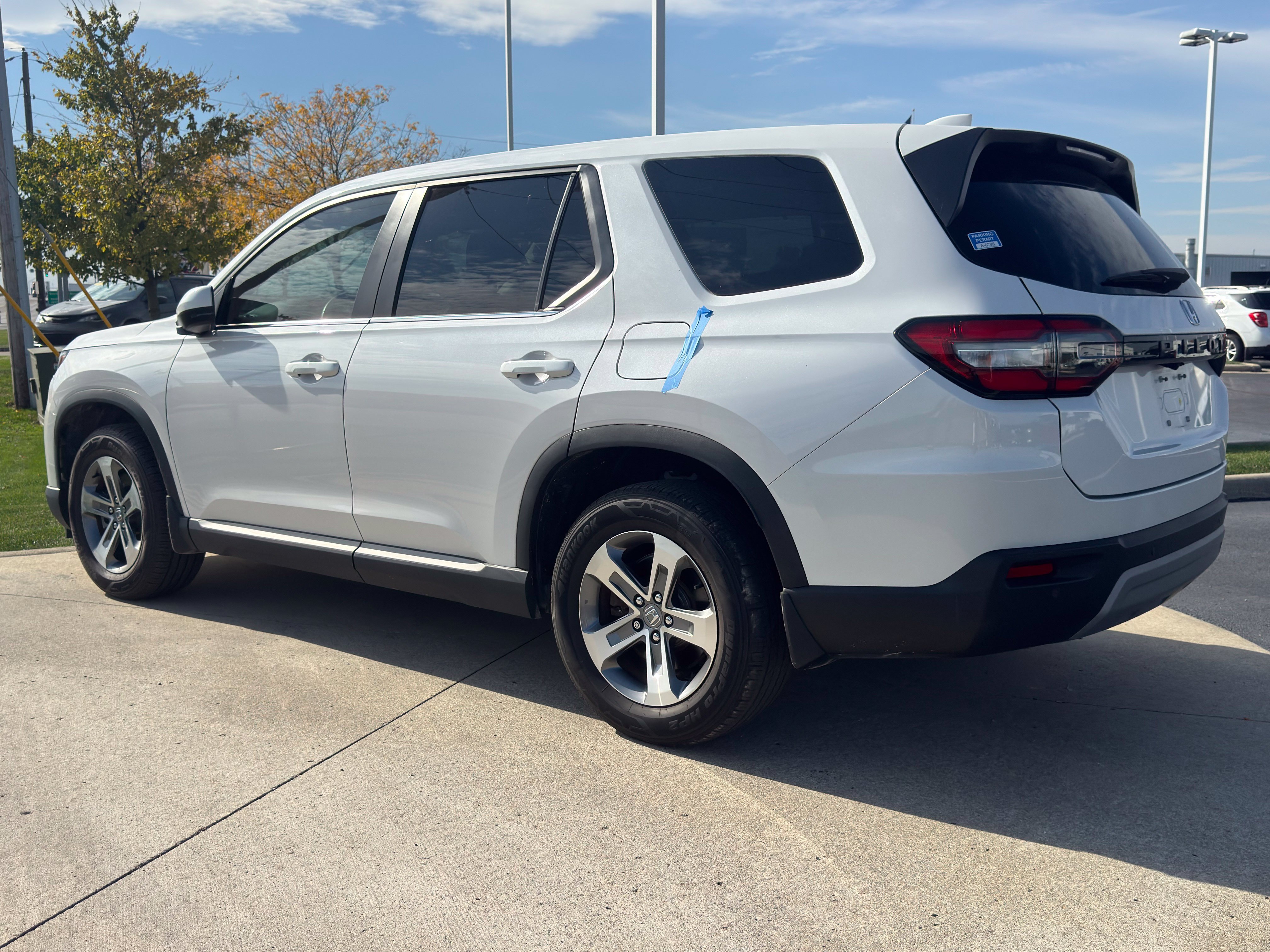 Used 2025 Honda Pilot EX-L image 5