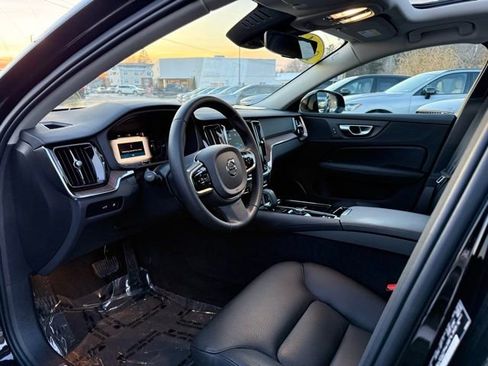 Certified 2024 Volvo S60 T8 Plus image 17