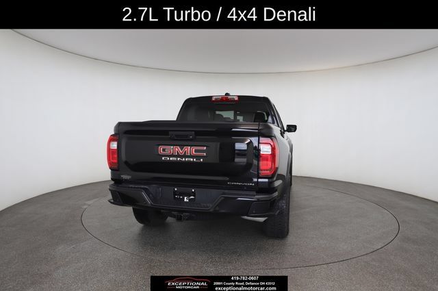 Used 2025 GMC Canyon Denali AWD/4WD image 16