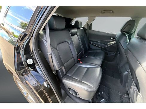 Used 2017 Hyundai Santa Fe SE w/ SE Premium Package 02 AWD/4WD image 25