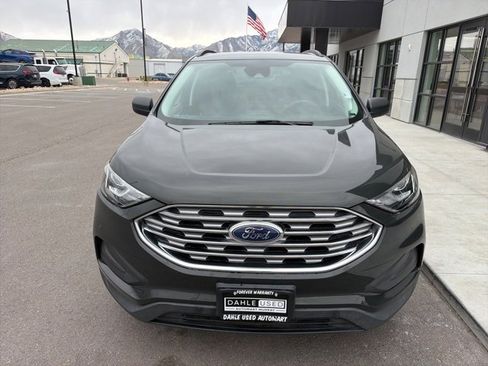 Used 2022 Ford Edge SE image 2