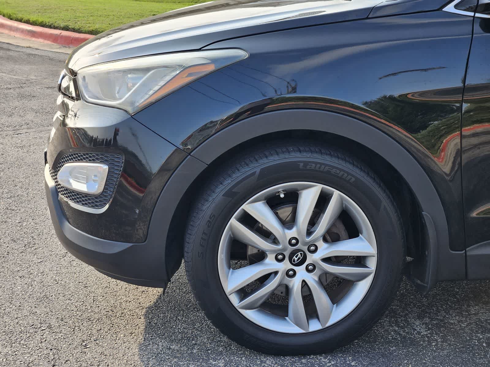 Used 2015 Hyundai Santa Fe Sport 2.0T w/ Option Group 05 AWD/4WD image 8