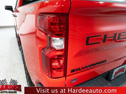 Used 2023 Chevrolet Silverado 1500 Custom w/ LPO, Dark Essentials Package image 9