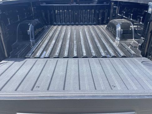 Certified 2024 Chevrolet Silverado 1500 LTZ AWD/4WD image 8