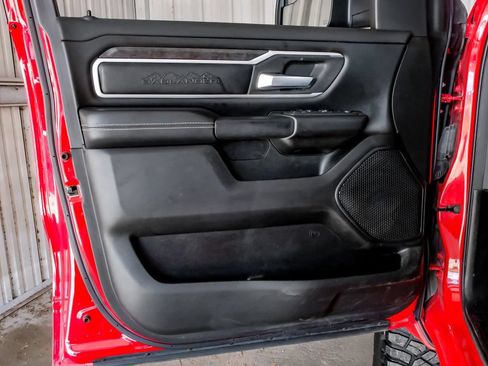 Used 2022 RAM 1500 Big Horn AWD/4WD image 44