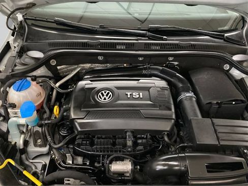 Used 2017 Volkswagen Jetta SEL FWD image 13