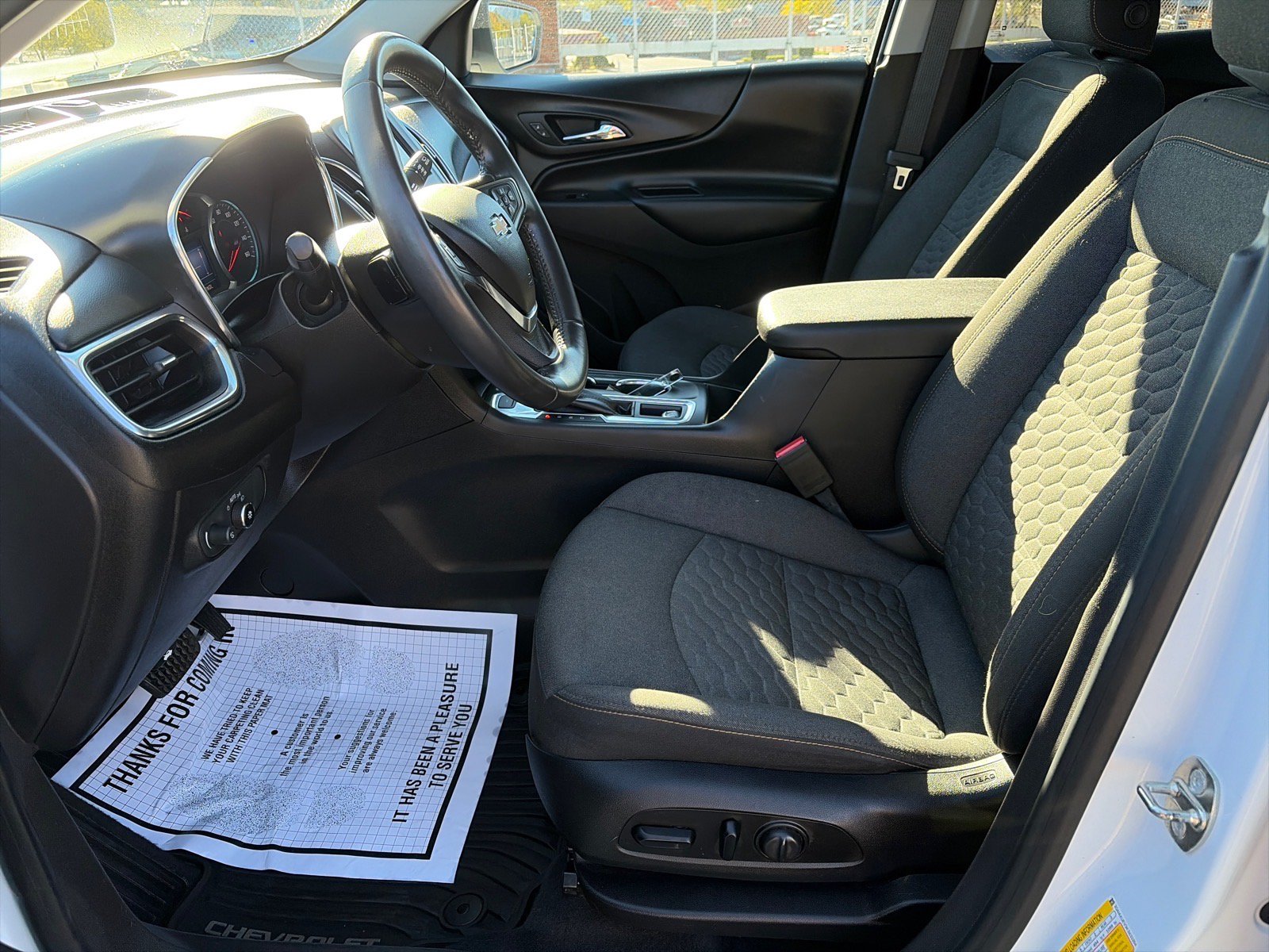 Used 2019 Chevrolet Equinox LT AWD/4WD image 17