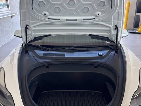 Used 2022 Tesla Model 3 Standard Range RWD image 16