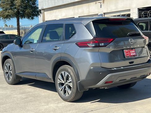 Certified 2023 Nissan Rogue SV image 7
