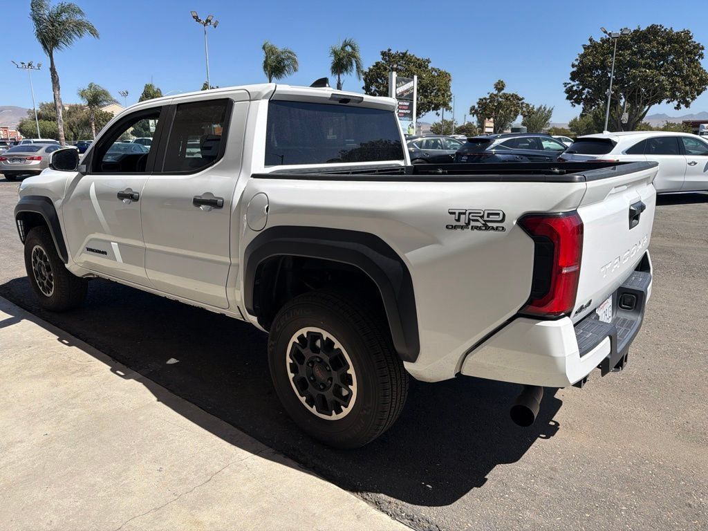 Used 2024 Toyota Tacoma TRD Off-Road AWD/4WD image 5