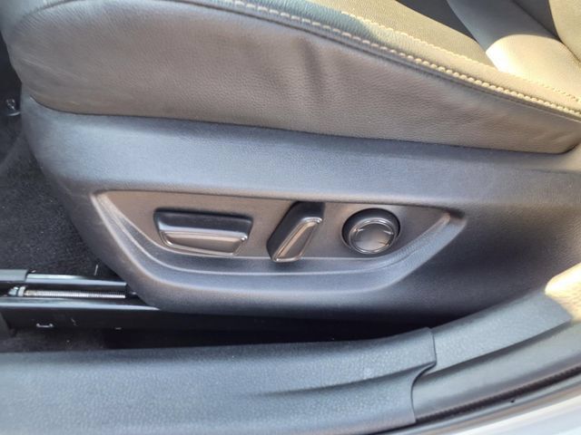 Used 2025 Toyota Camry SE FWD image 42