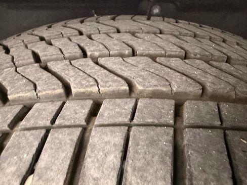 Used 2025 GMC Sierra 1500 Denali Ultimate image 16