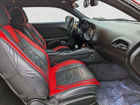 Used 2017 Dodge Challenger SXT w/ Cold Weather Group image 21