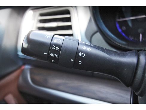 Used 2019 Subaru Outback 3.6R Touring AWD/4WD image 17