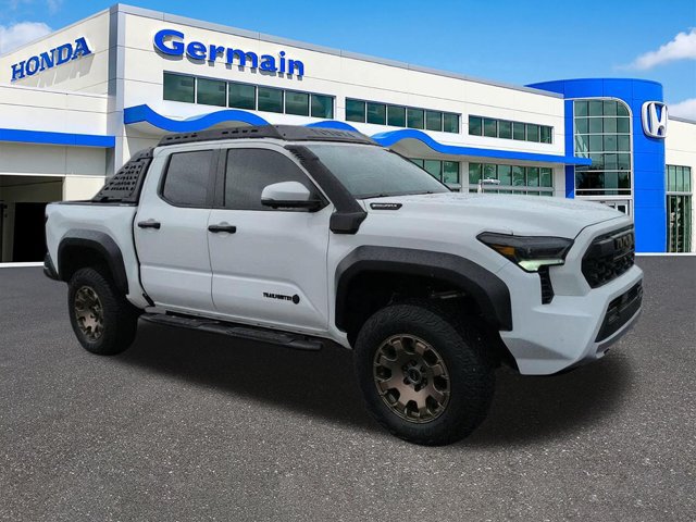 Used 2025 Toyota Tacoma 4x4 Double Cab Hybrid image 3
