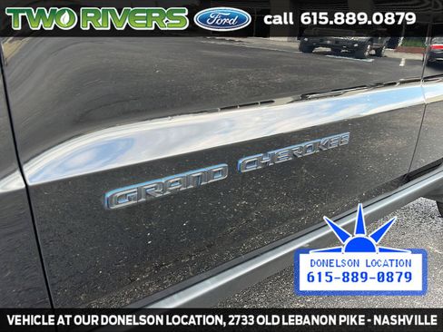 Used 2018 Jeep Grand Cherokee Laredo AWD/4WD image 5